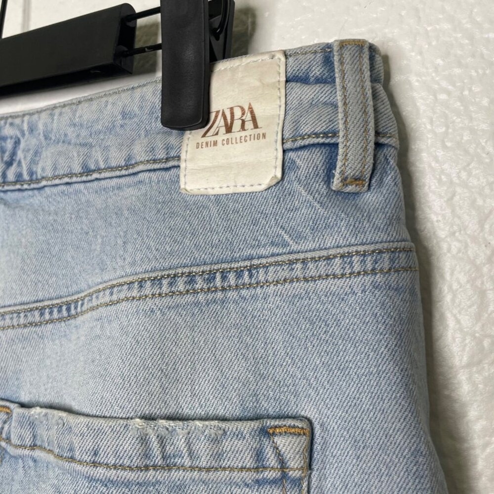 Zara High Rise Distressed Straight Leg Jeans Light Wash Raw Hem Size 8 MEX 30 - Picture 14 of 14